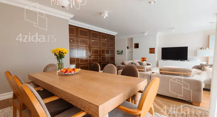 Šestosoban stan | 4zida