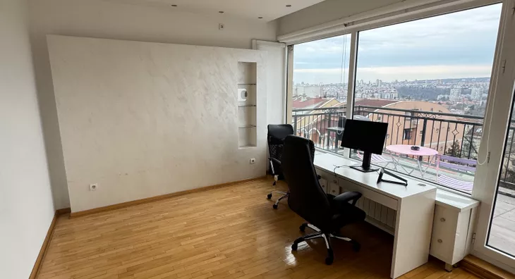 Četvoroiposoban stan | 4zida