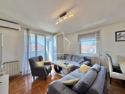 Tuzlanska | 4zida.rs