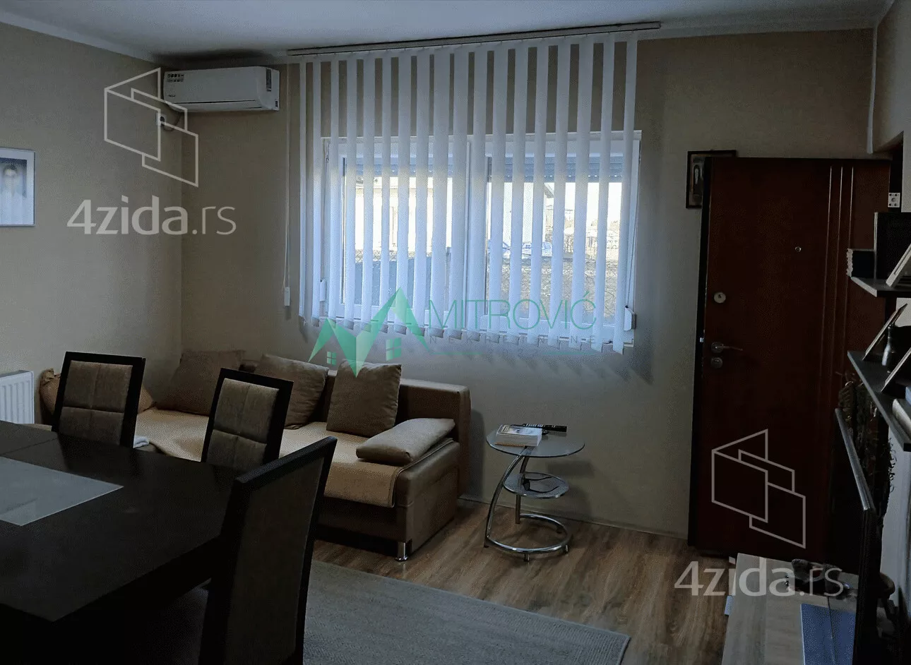 Jednoiposoban stan | 4zida