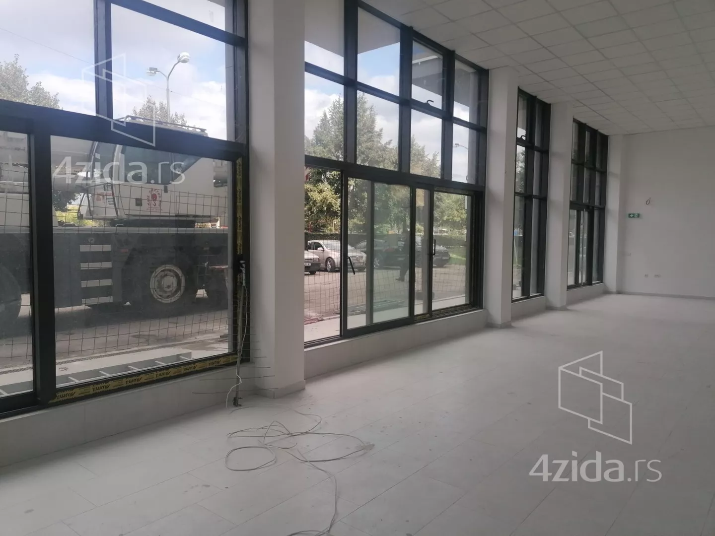 Poslovni prostor | 4zida