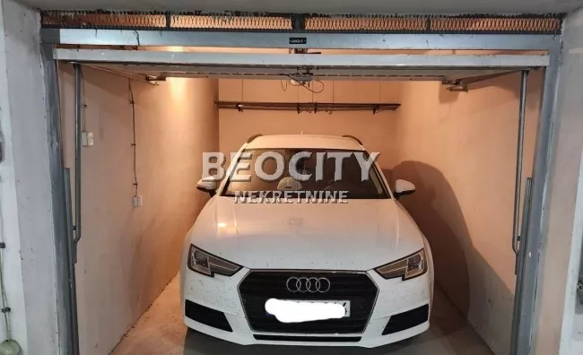 Garaža/Parking | 4zida