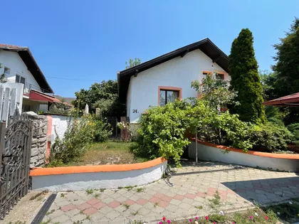 Kertvaroš | 4zida.rs