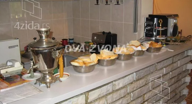 Ugostiteljski objekat | 4zida