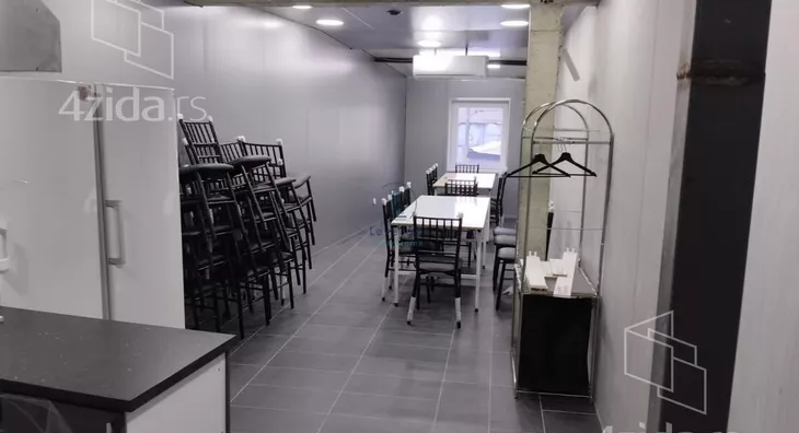 Šestosoban stan | 4zida