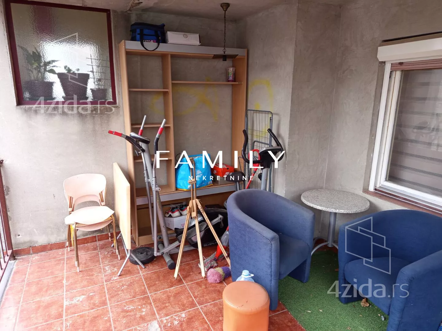 Jednoiposoban stan | 4zida