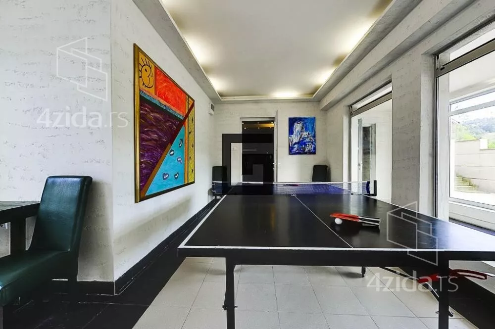 Ugostiteljski objekat | 4zida