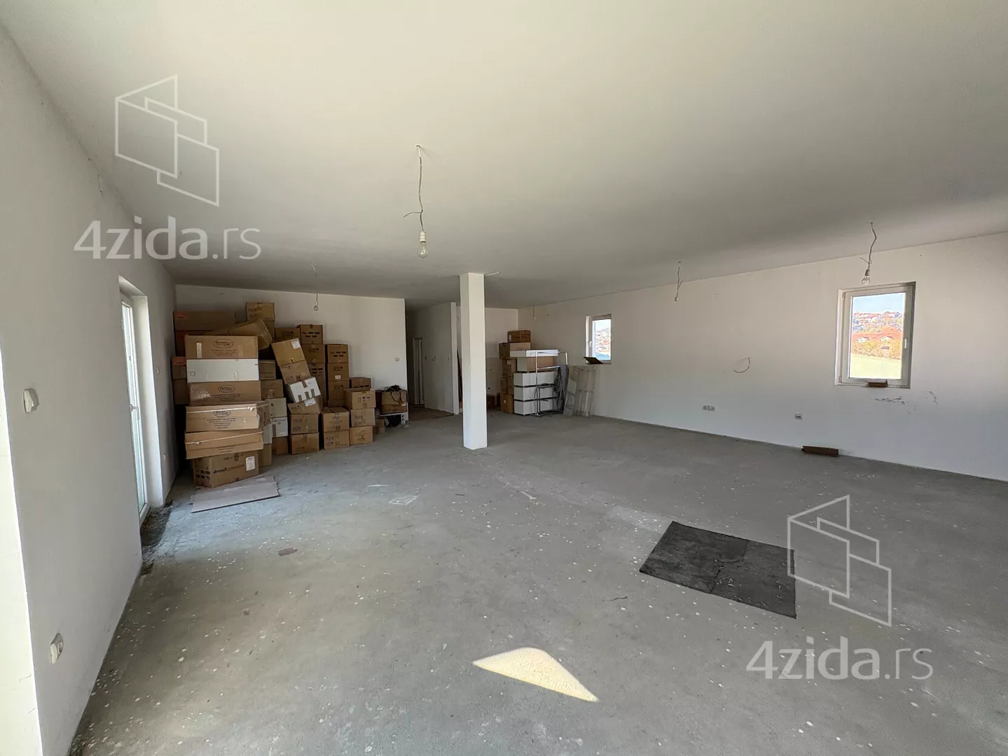 Poslovni prostor | 4zida