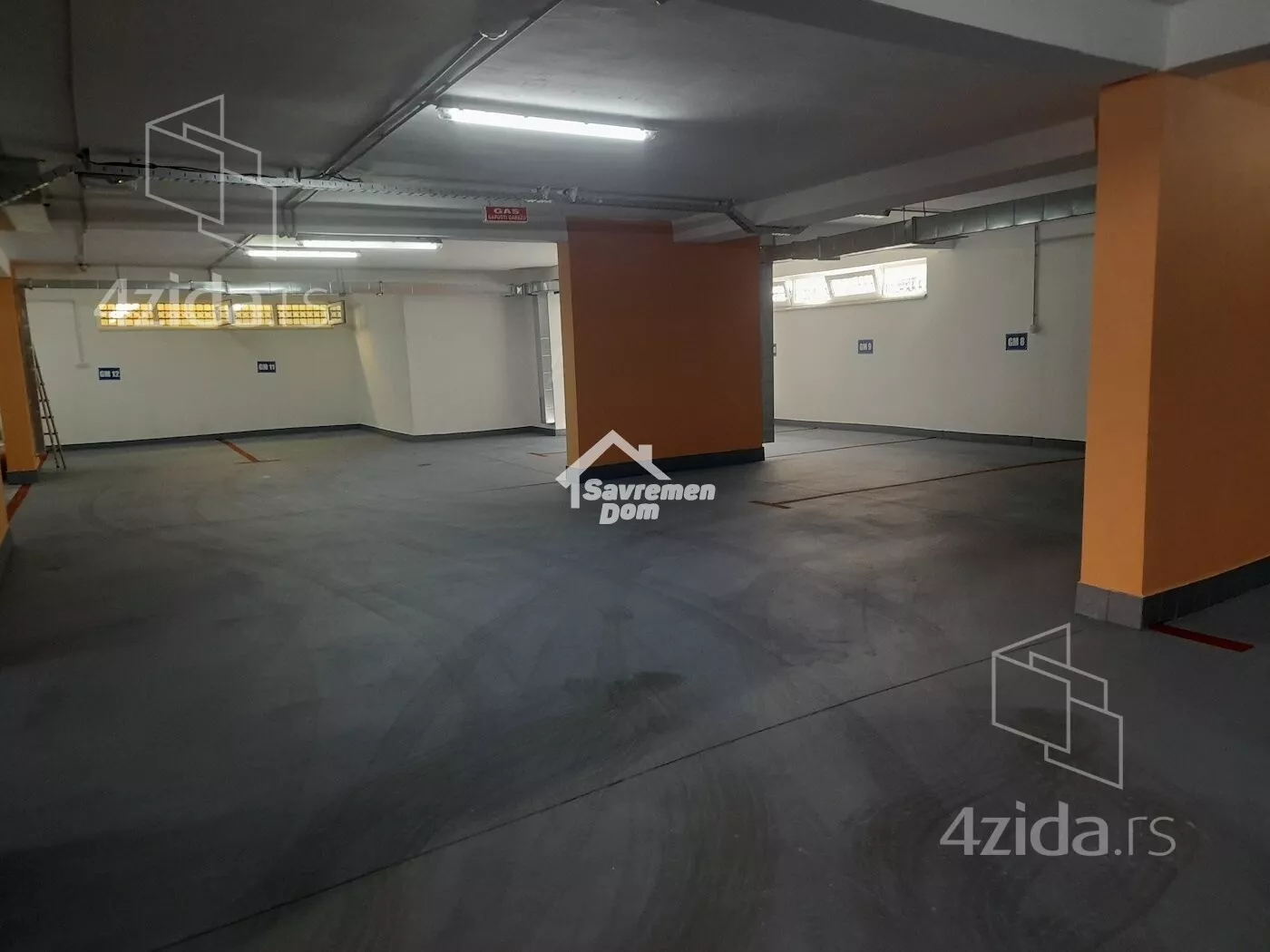 Garaža | 4zida
