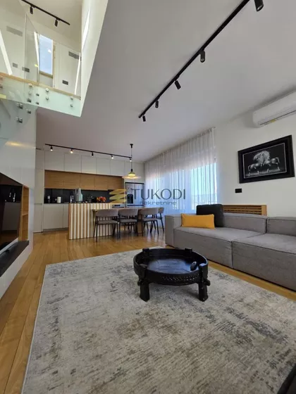 Grčića Milenka | 4zida.rs