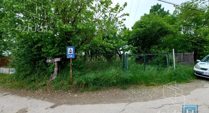 Plac | 4zida