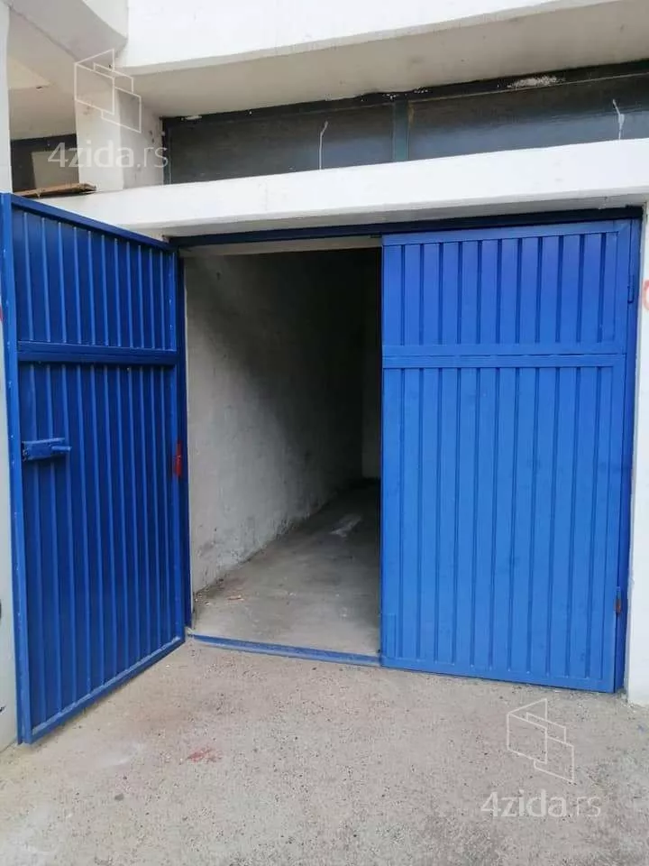 Garaža | 4zida