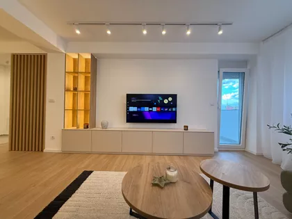 Cara Dušana | 4zida.rs