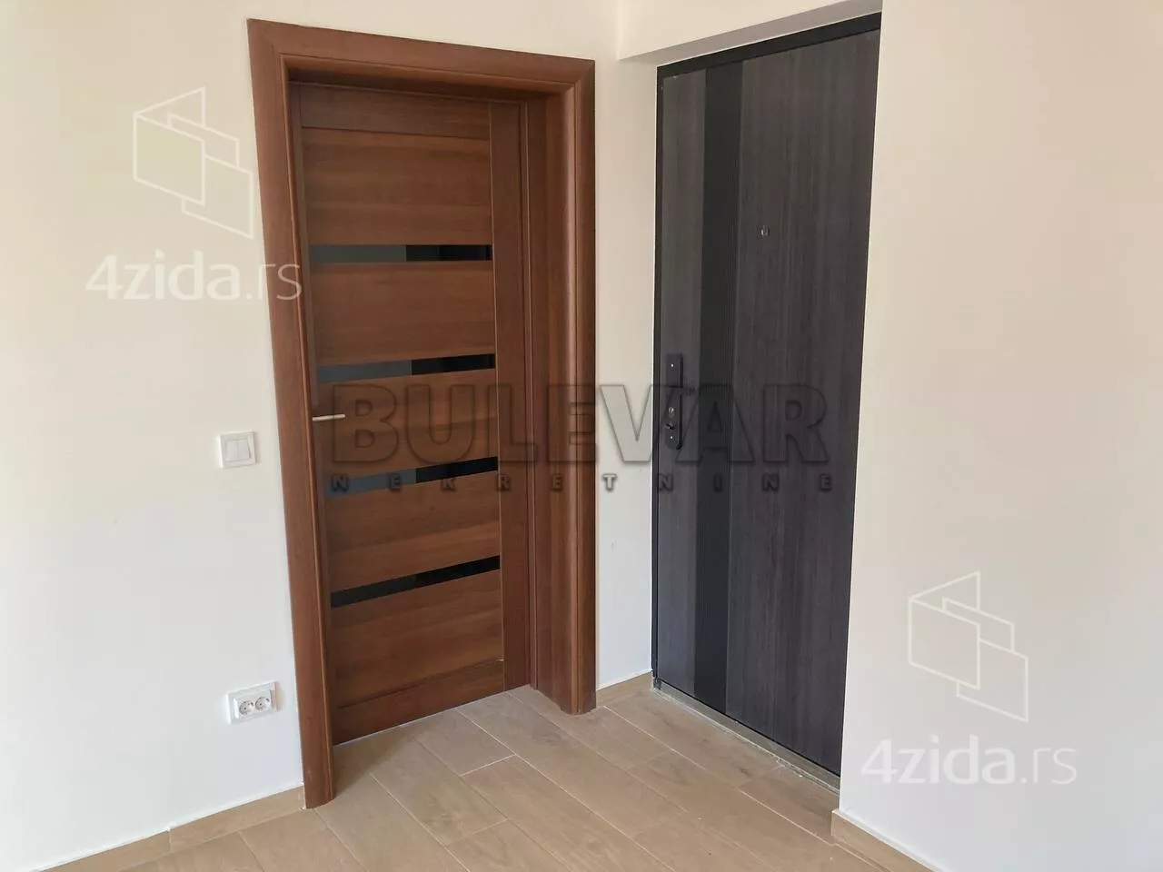 Lokal | 4zida