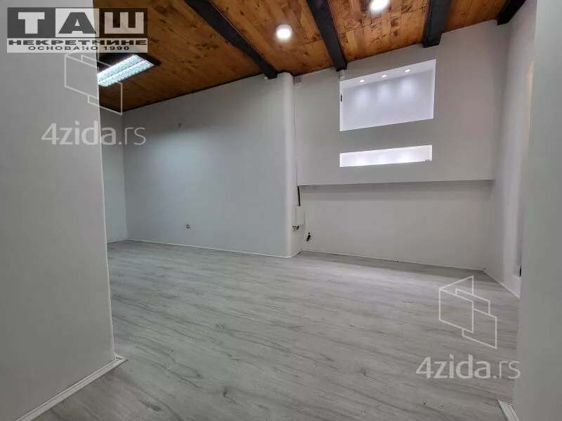 Lokal | 4zida