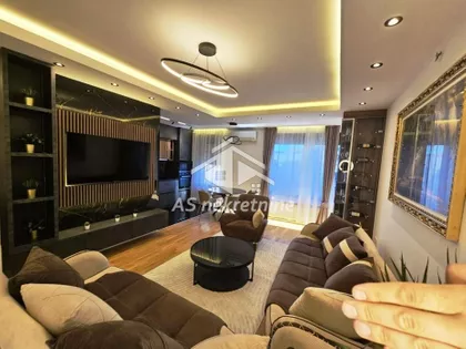 Lekino Brdo | 4zida.rs