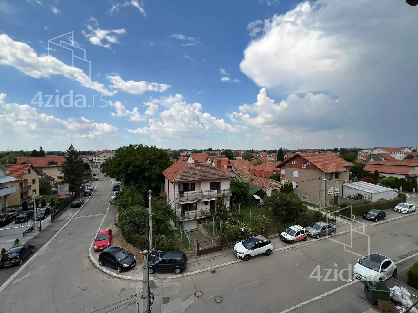 Dvoiposoban stan | 4zida