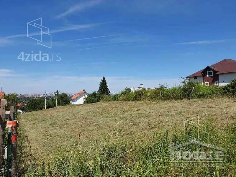 Plac | 4zida