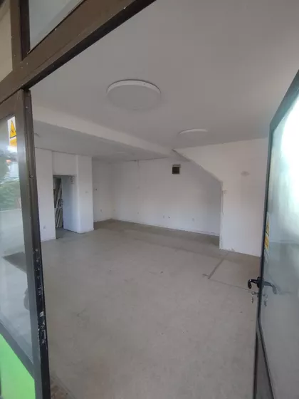 Vojvođanska 64A | 4zida.rs