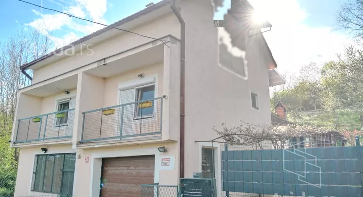 3-etažna kuća | 4zida