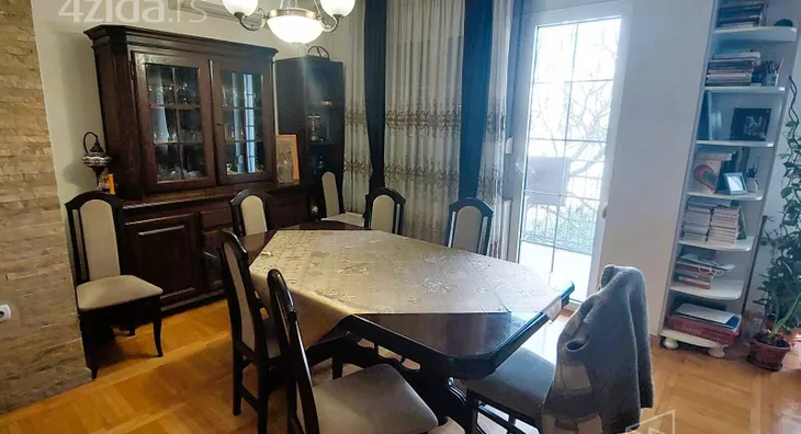 3-etažna kuća | 4zida