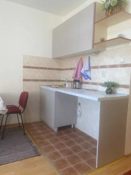 Ustanička 244Đ | 4zida.rs