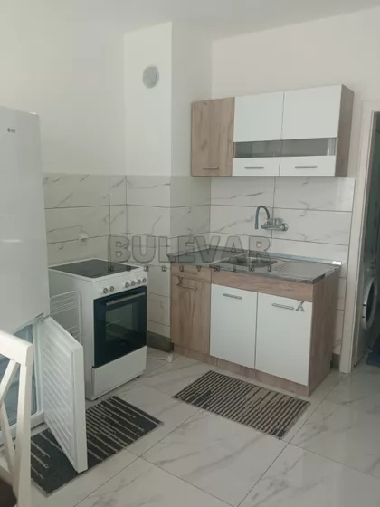 Zmaj Jovina | 4zida.rs