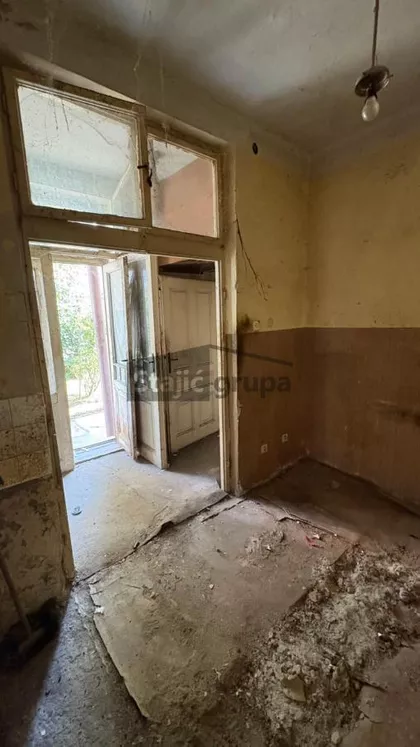 Čolak Antina | 4zida.rs