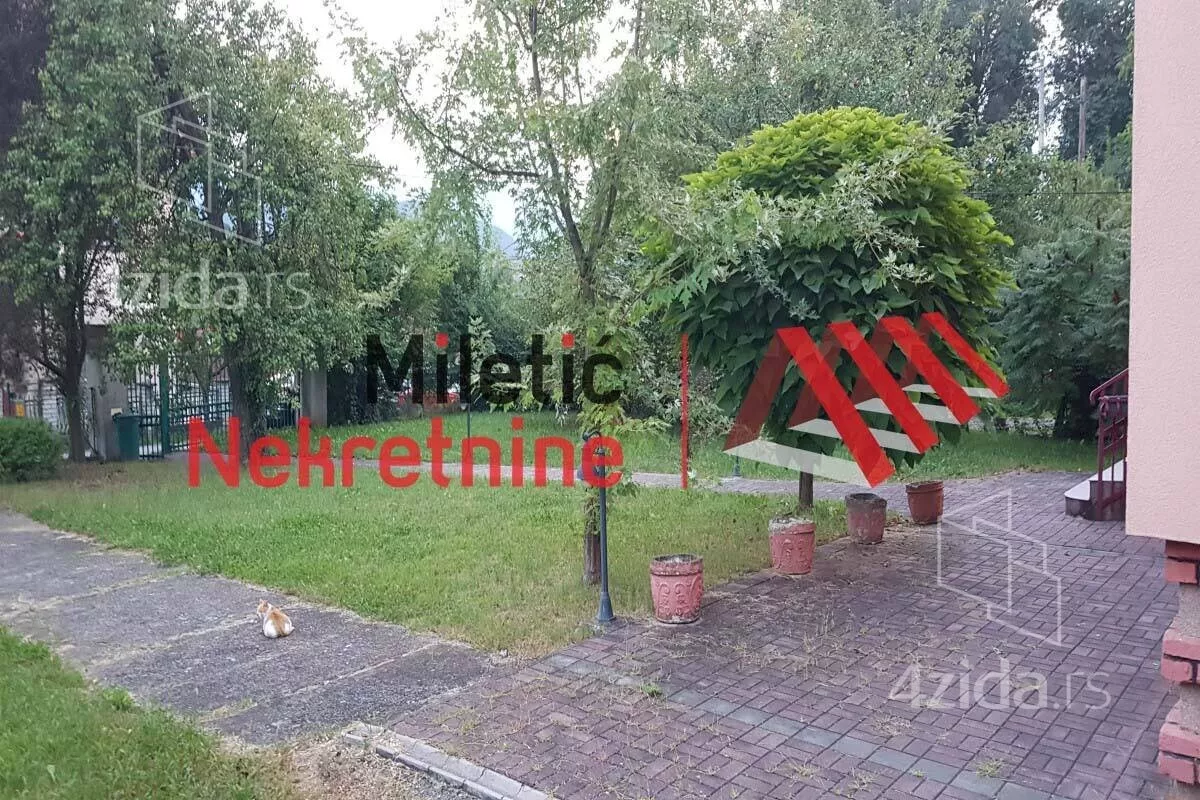 3-etažna kuća | 4zida