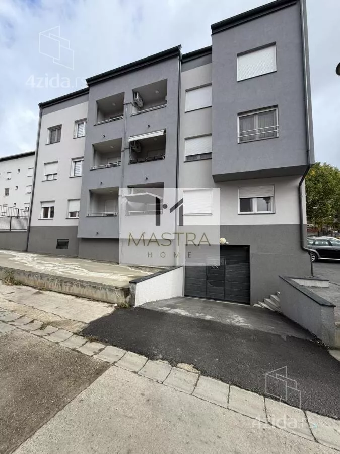 Garaža/Parking | 4zida