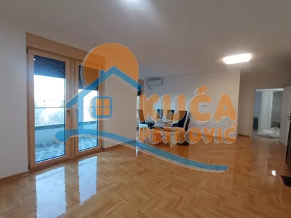 Prvomajska | 4zida.rs