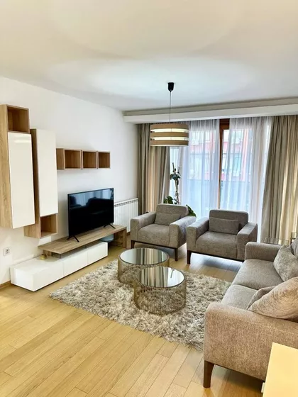 Crveni Krst Vračar | 4zida.rs