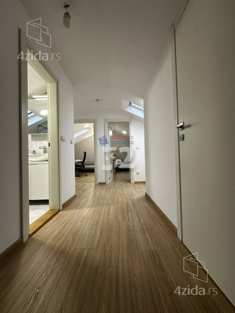 Petosoban stan | 4zida