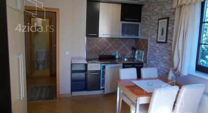 Ugostiteljski objekat | 4zida