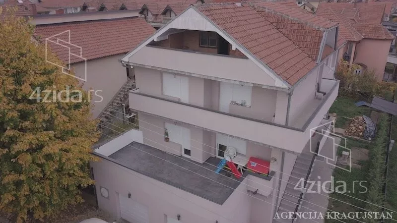 3-etažna kuća | 4zida