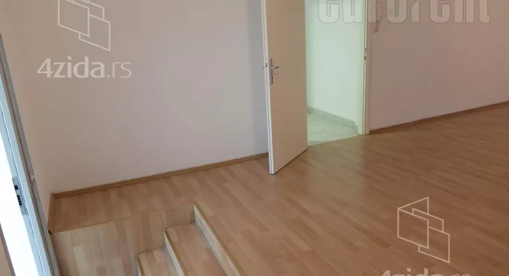 4-etažna kuća | 4zida
