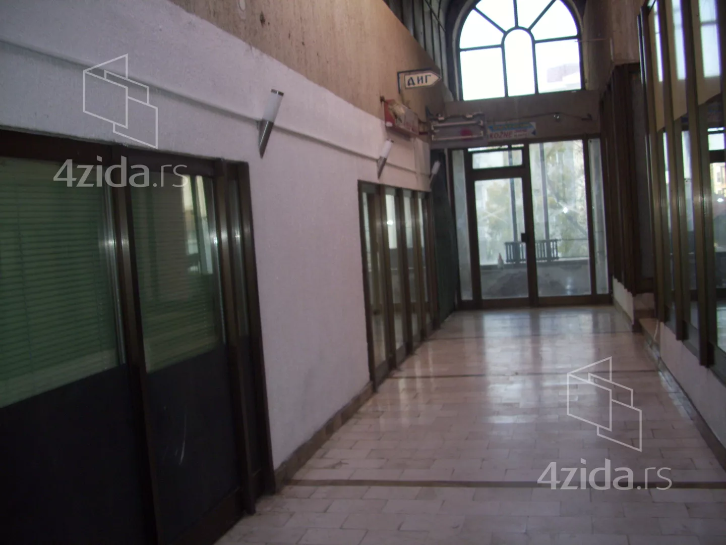 Lokal | 4zida