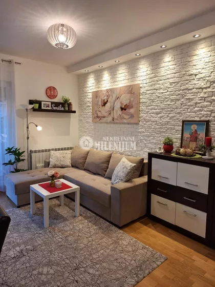 Nedeljka Gvozdenovića | 4zida.rs