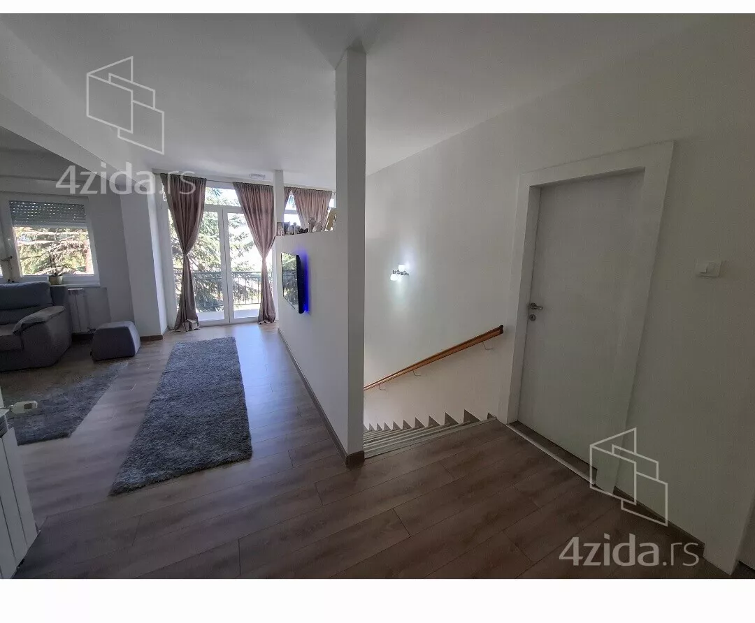 3-etažna kuća | 4zida