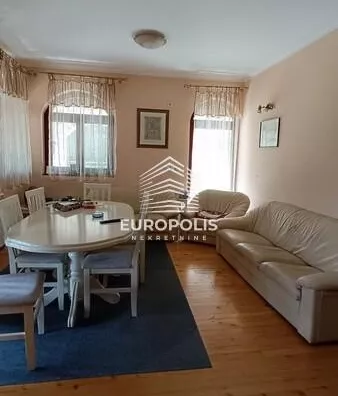 4-etažna kuća | 4zida