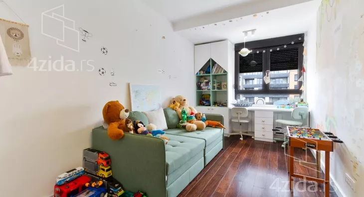 Četvorosoban stan | 4zida