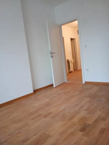 Trg Fontana 20/3 | 4zida.rs