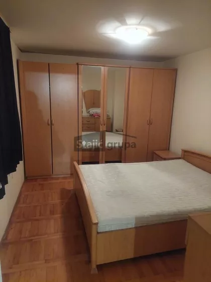 Pere Segedinca | 4zida.rs