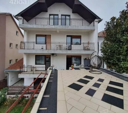 Kuća | 4zida