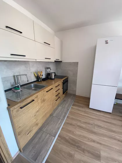 Pantelejska Crkva | 4zida.rs