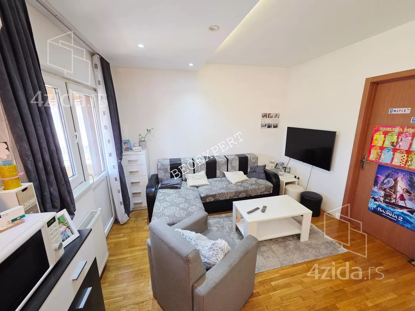 Dvoiposoban stan | 4zida