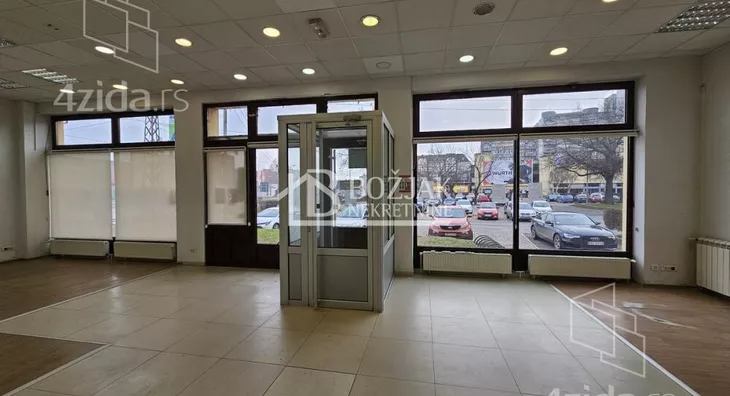 Poslovni prostor | 4zida