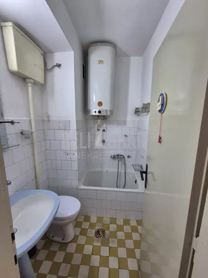 27. marta | 4zida.rs