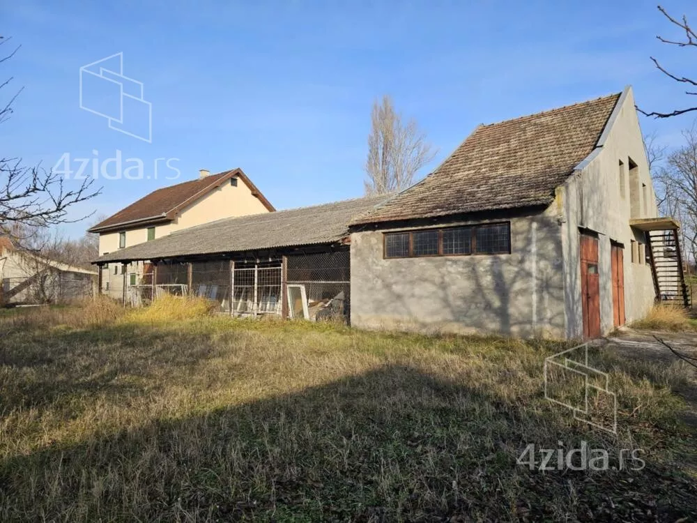 Poslovna zgrada | 4zida