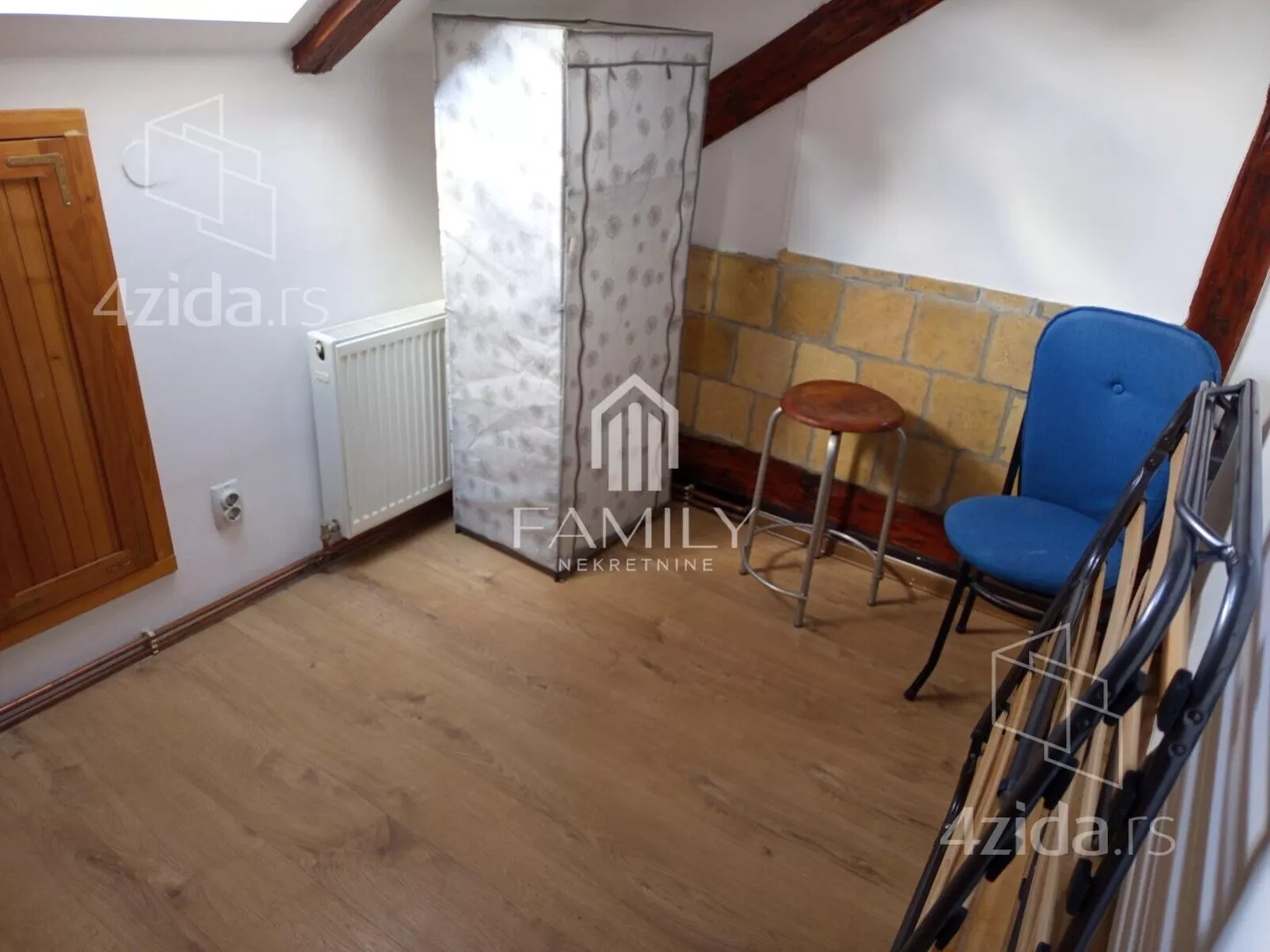 Četvoroiposoban stan | 4zida